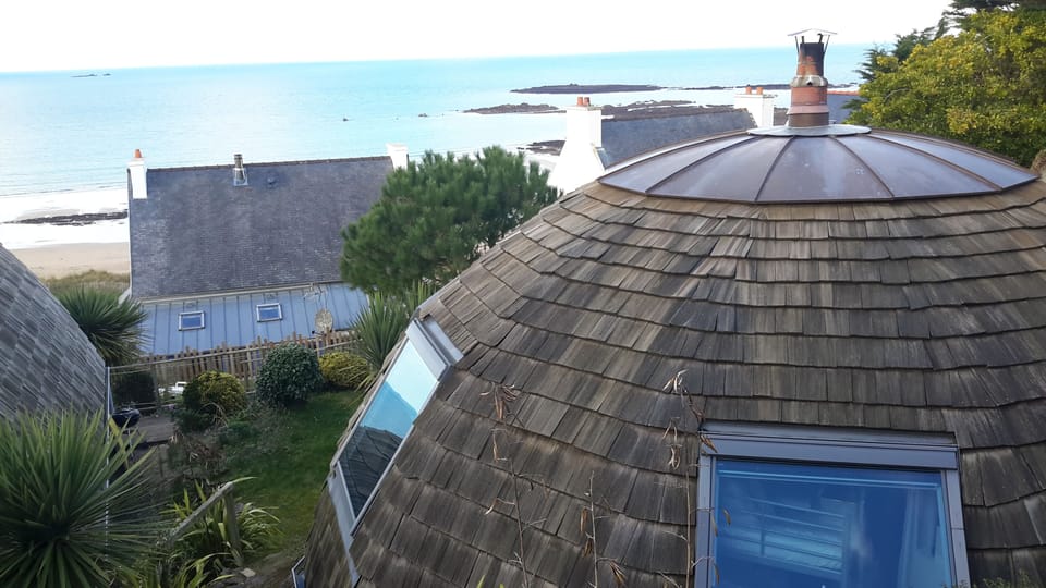 Beach/ocean view