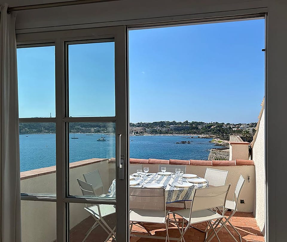 terrace dining area