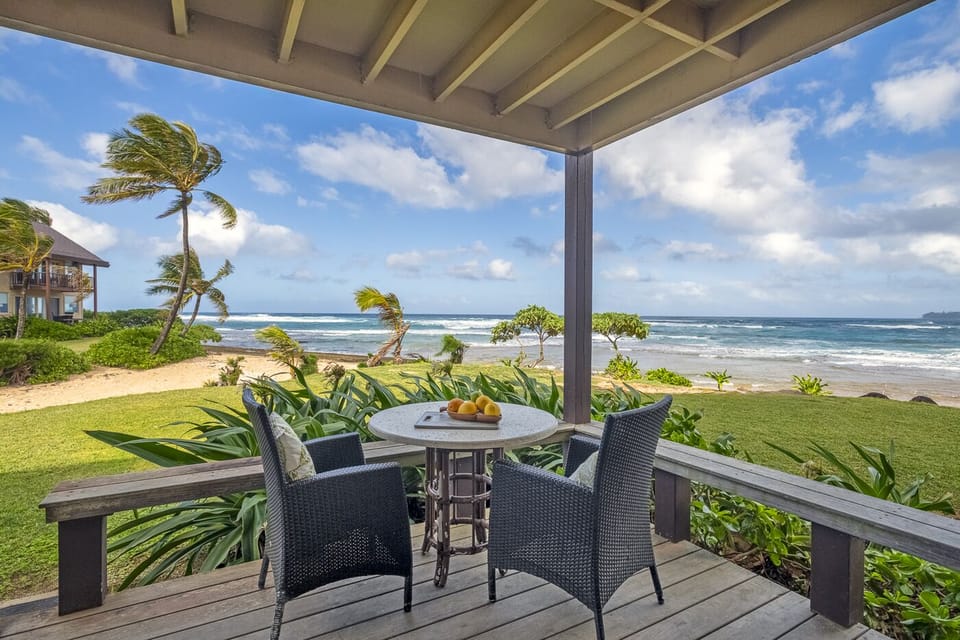 Hanalei Colony Resort I1 | beachfront lanai - Hanalei Colony Resort I1 | beachfront lanai