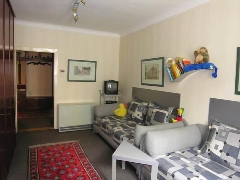 Sleeping area. Picture 6