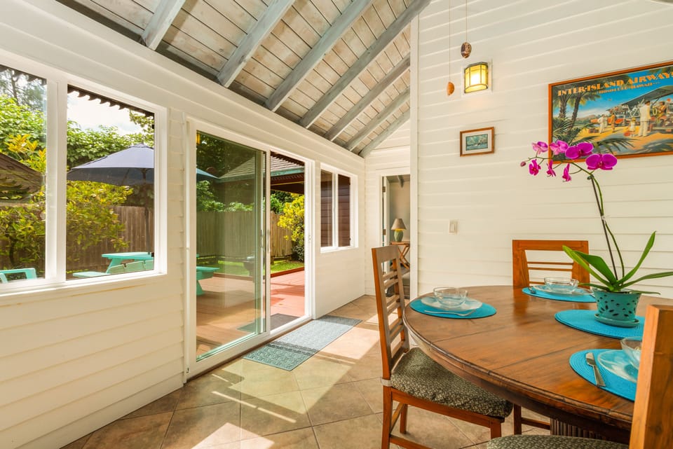 dinning area and slider door to the deck