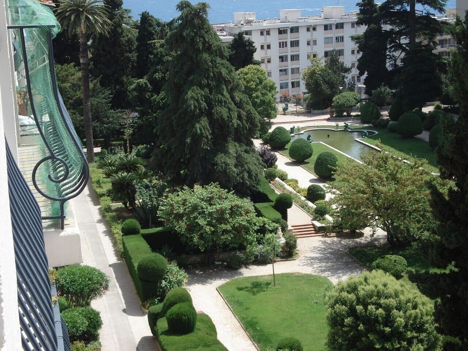 Garden's view from the bedrooms
