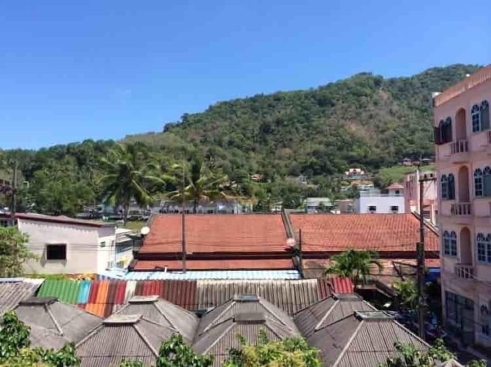 One Bedroom with Kitchen & Balcony #6