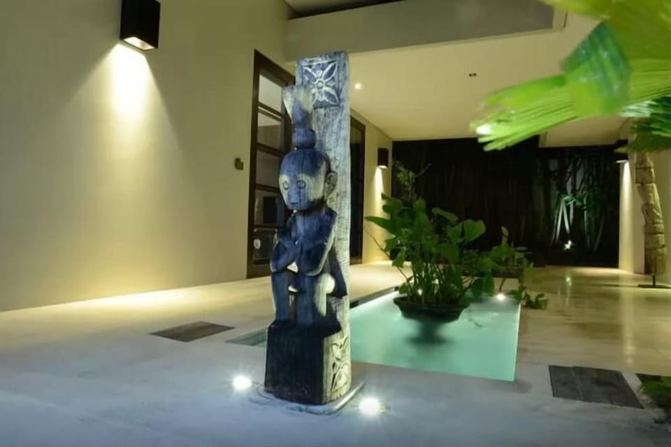 Modern 4 Bedroom Villa Views, Canggu