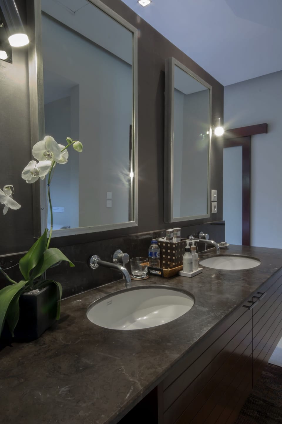 Orange C 2 Bedroo Prime Villa, Seminyak