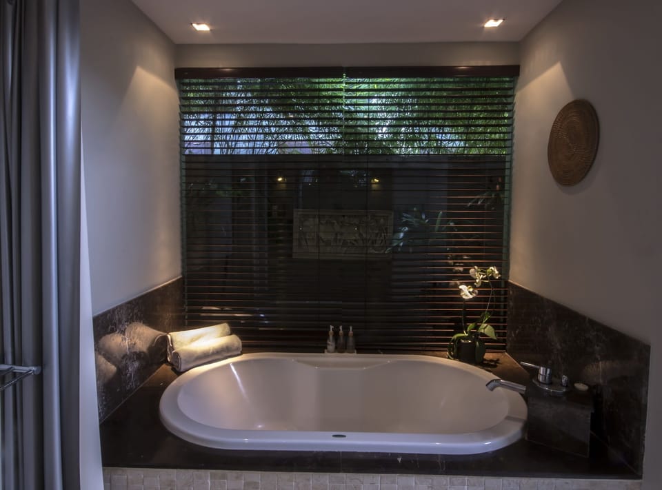Orange C 2 Bedroo Prime Villa, Seminyak