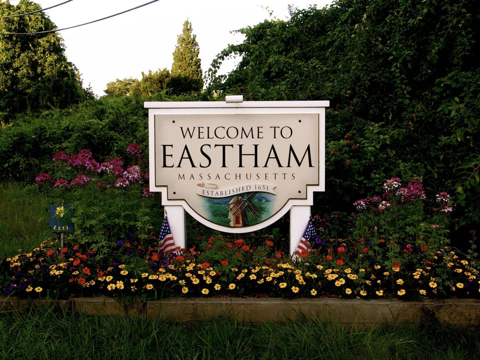 Eastham Famous Flower Islands volunteers