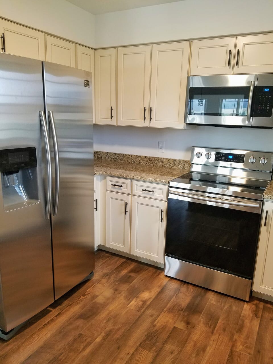 New granite countertops and stainless steel appliances!