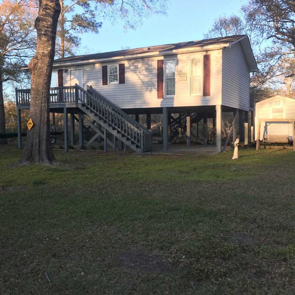 River Bungalow awaits you!