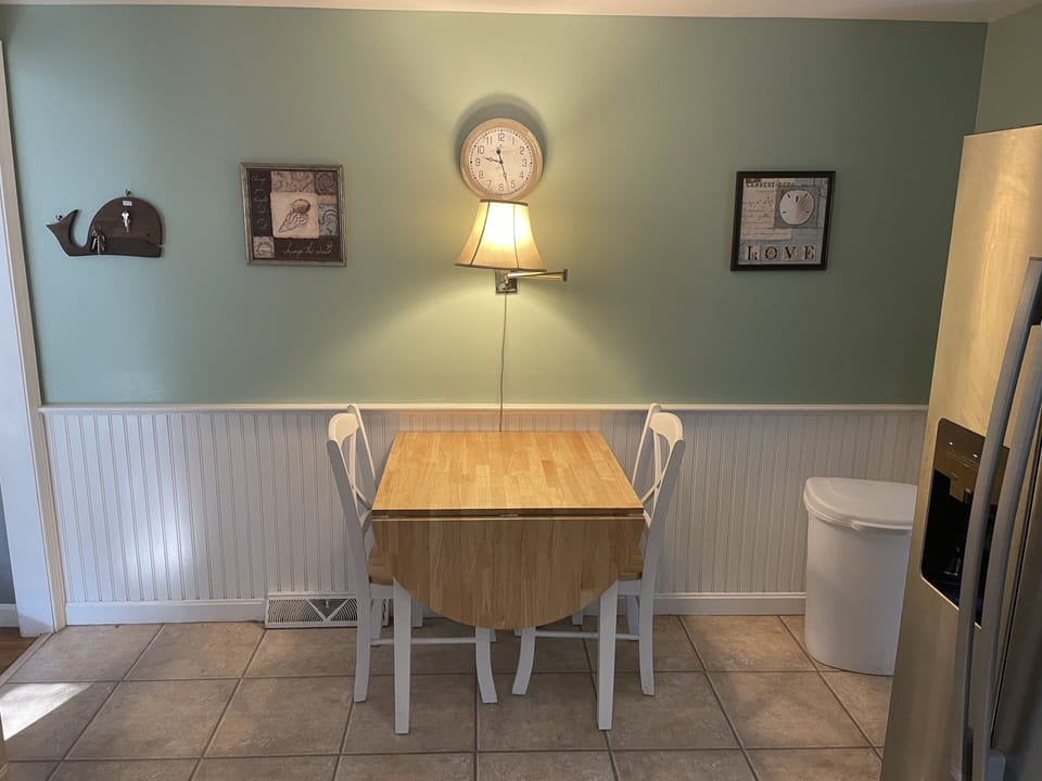 Breakfast nook 