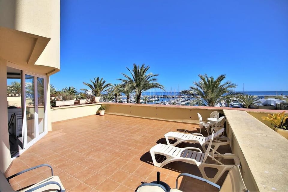 Large and sunny south facing terrace with views to the marina