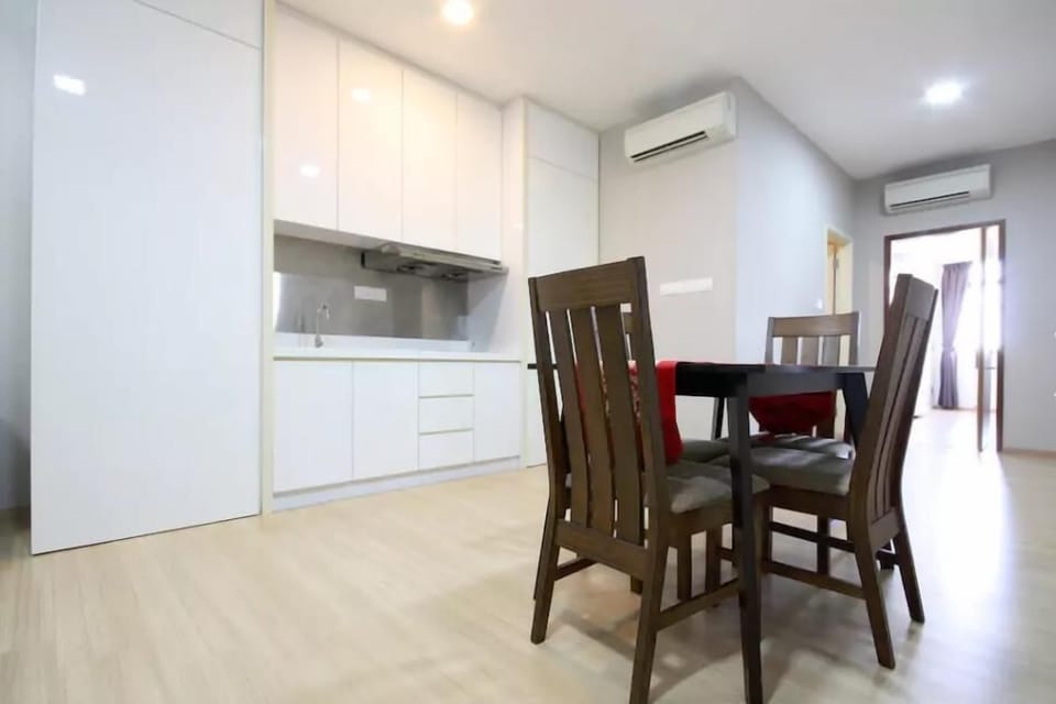 BTQH Seaview@Island Plaza 118