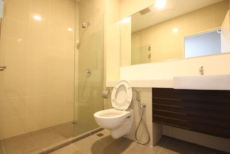 BTQH Seaview@Island Plaza 118