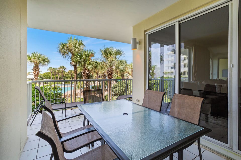 23-Crescent-108-Patio