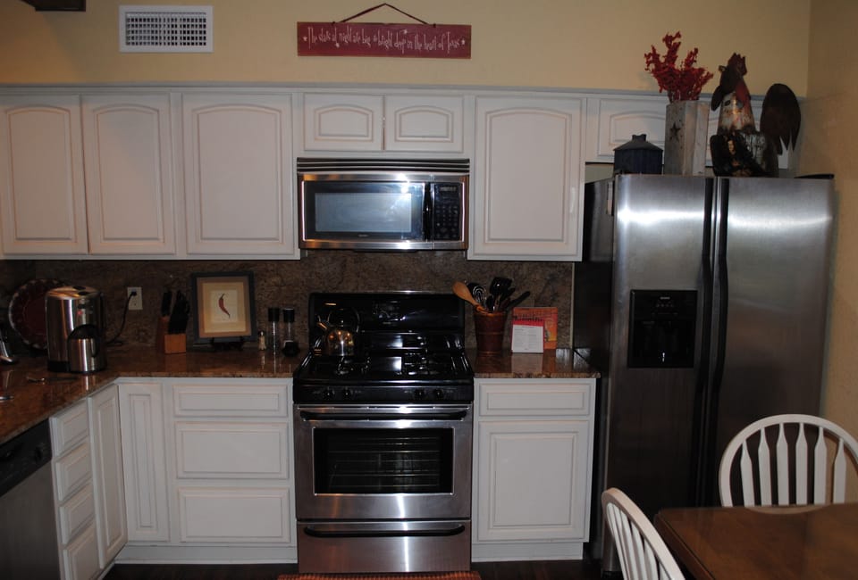 Spacious, modern kitchen fully equipped for entertaining.