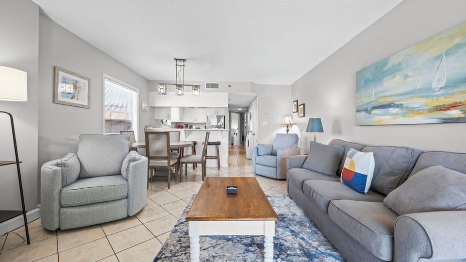 Clearwater 6D - Living area
