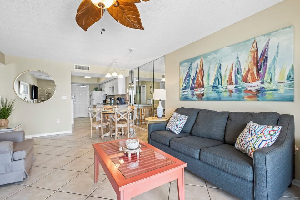 Surf Side Shores 1402 Living area