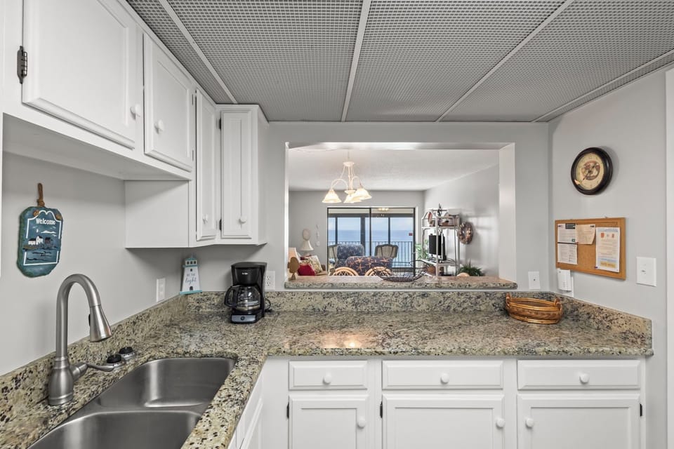 Gulf Tower 7C Kitchen Area