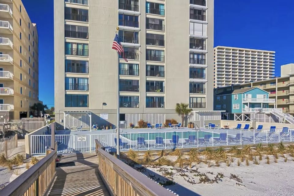 Gulf Tower Walkway to beach