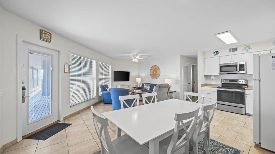 Sandpiper 14C - Dining area