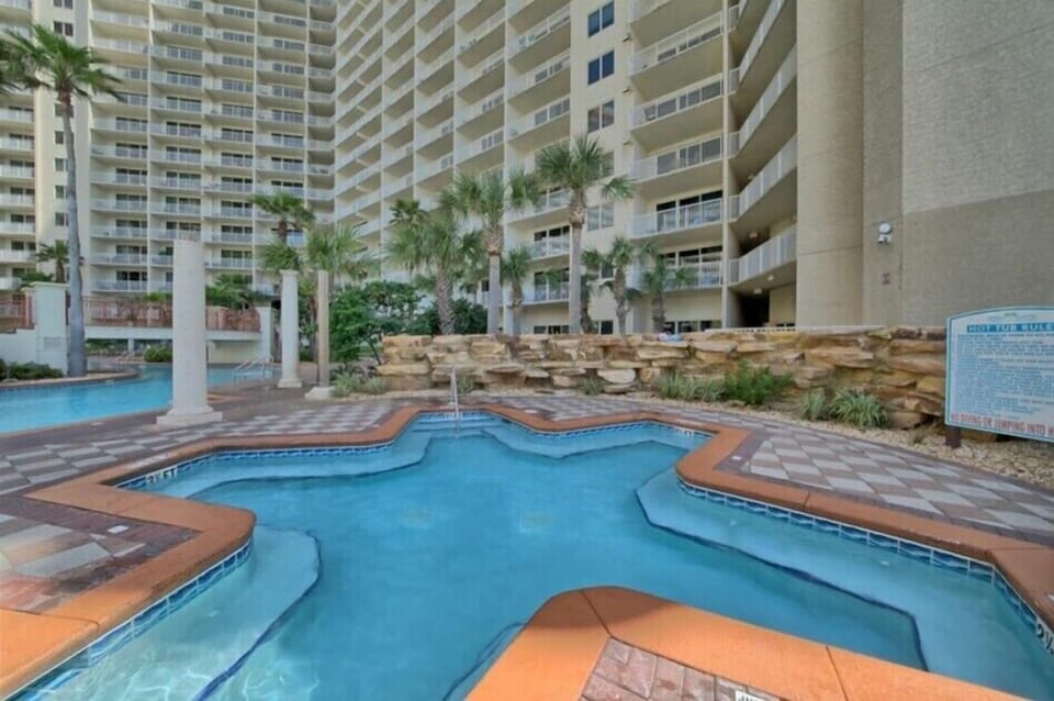 Resort Hot Tub