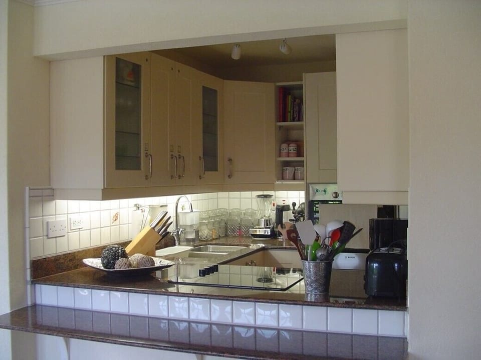 Kitchen with Granite Top Breakfast Bar