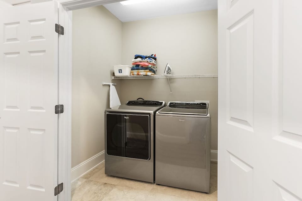 2nd floor laundry