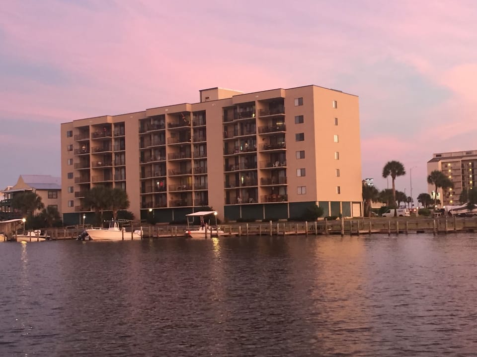  Dock to park your boat 