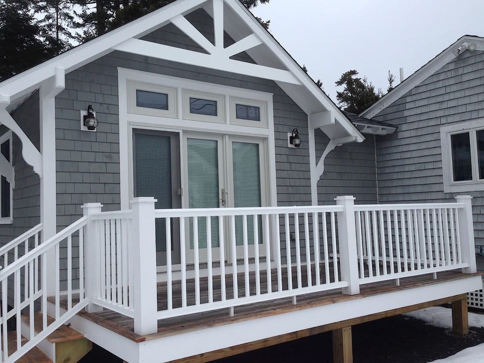 South facing deck for your sunning or reading pleasure.