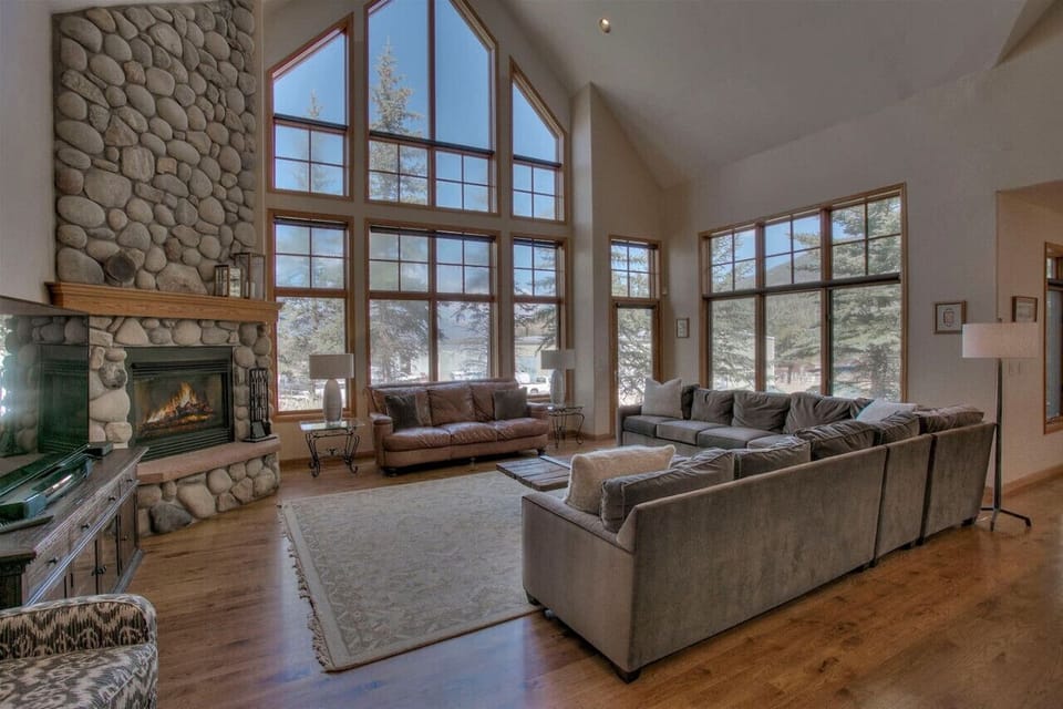 Welcome to 56 Saw Whiskers Located in Keystone, Colorado