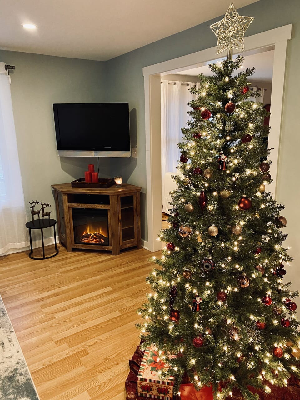 We decorate for the holidays and would love to host you and your family! 
