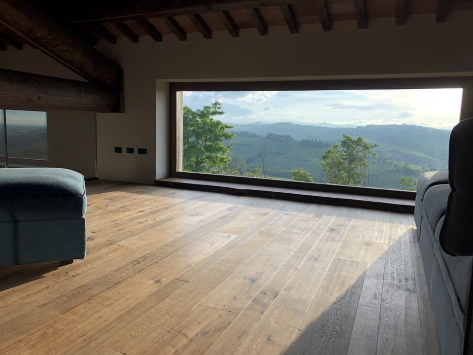 Mezzanine chill out