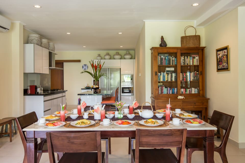 3 BR BDAMAI Modern Villa Seminyak