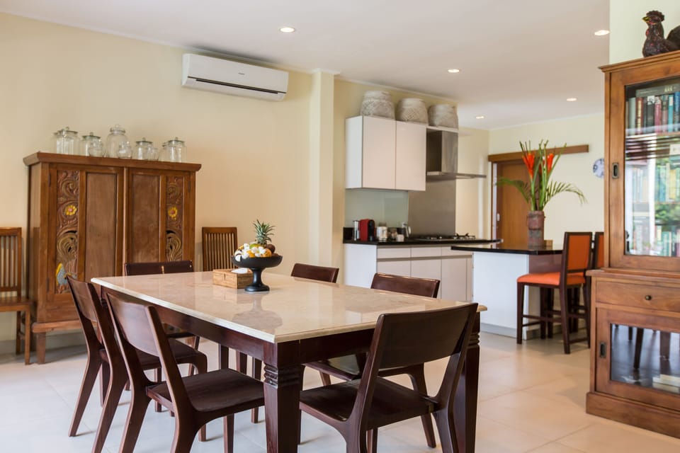 3 BR BDAMAI Modern Villa Seminyak