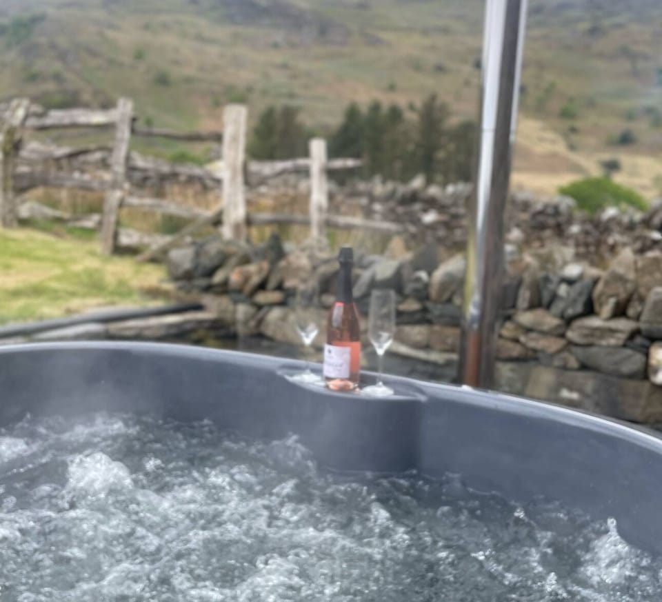 NEW Wood Fired Hot Tub with lights and bubbles