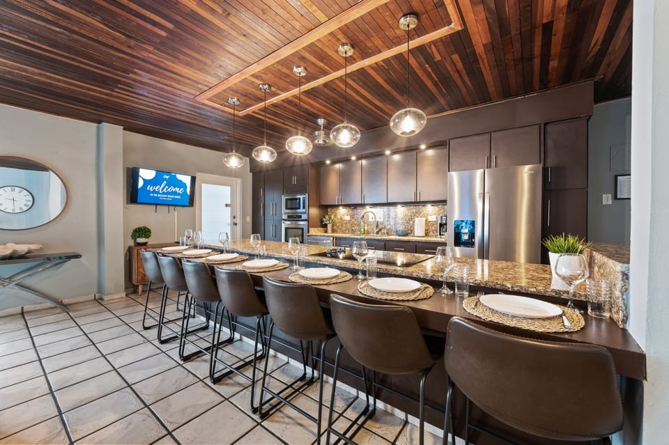 Master Kitchen