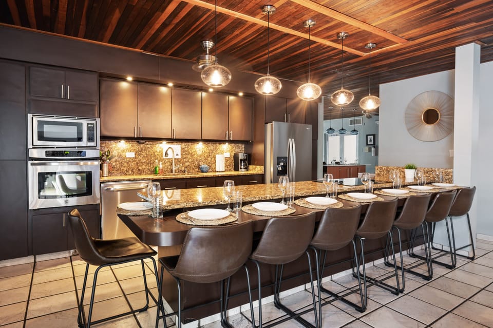 Master Kitchen