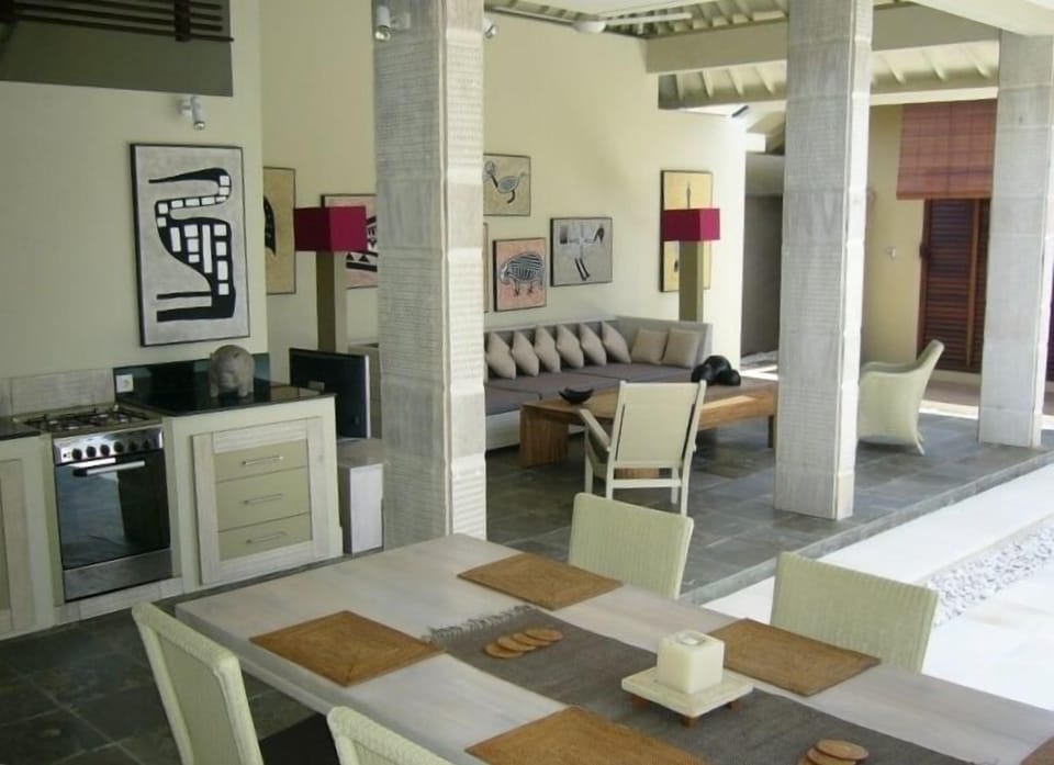 Dining Room, Kitchen & Living Room view