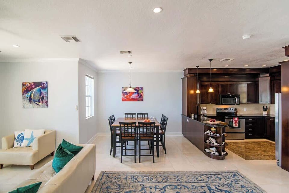 Cayman Paradise #1 - Dining Area