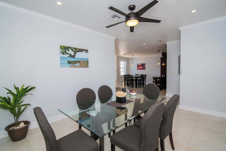 Cayman Paradise #1 - Dining Area