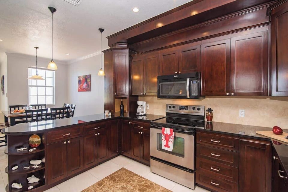 Cayman Paradise #1 - Kitchen