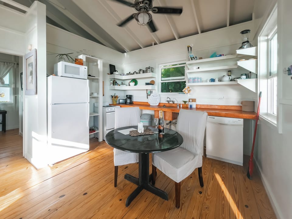 Kitchen and dining area