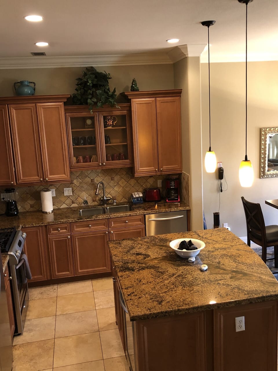 A full Kitchen at your Finger Tips