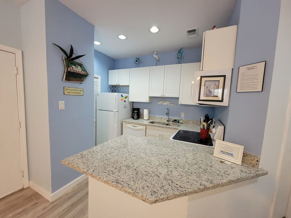 Fully equipped kitchen