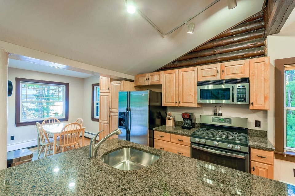 kitchen with island and a breakfast nook