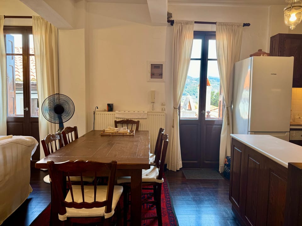Dinning Table