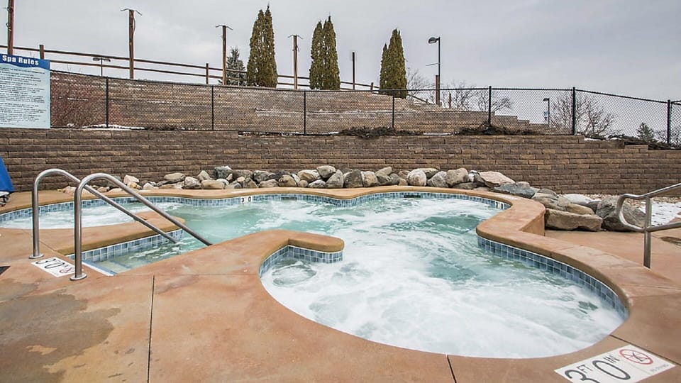 Outdoor Hot Tub
