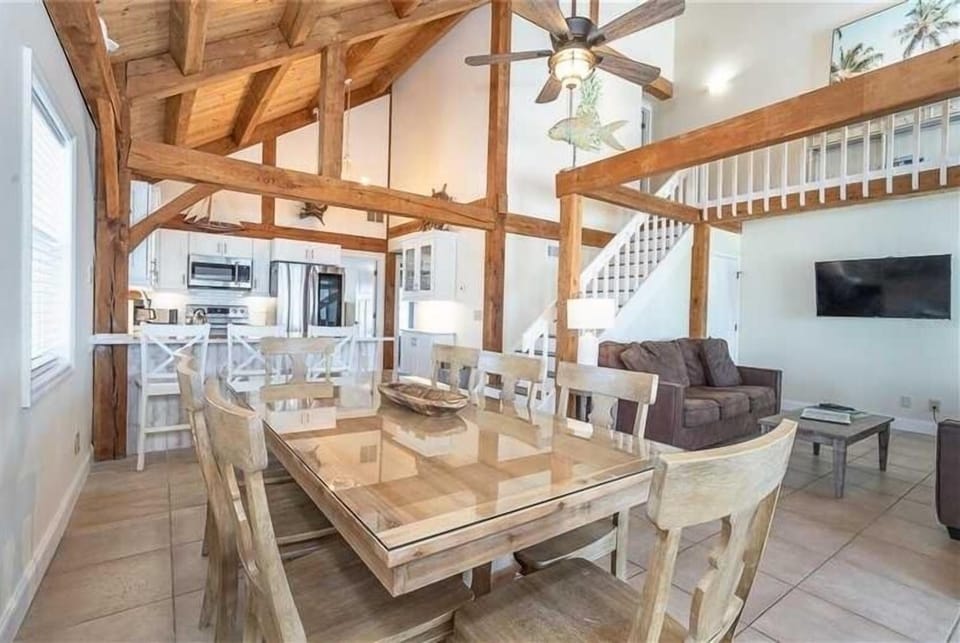 dining for 6 and 3 bar stools