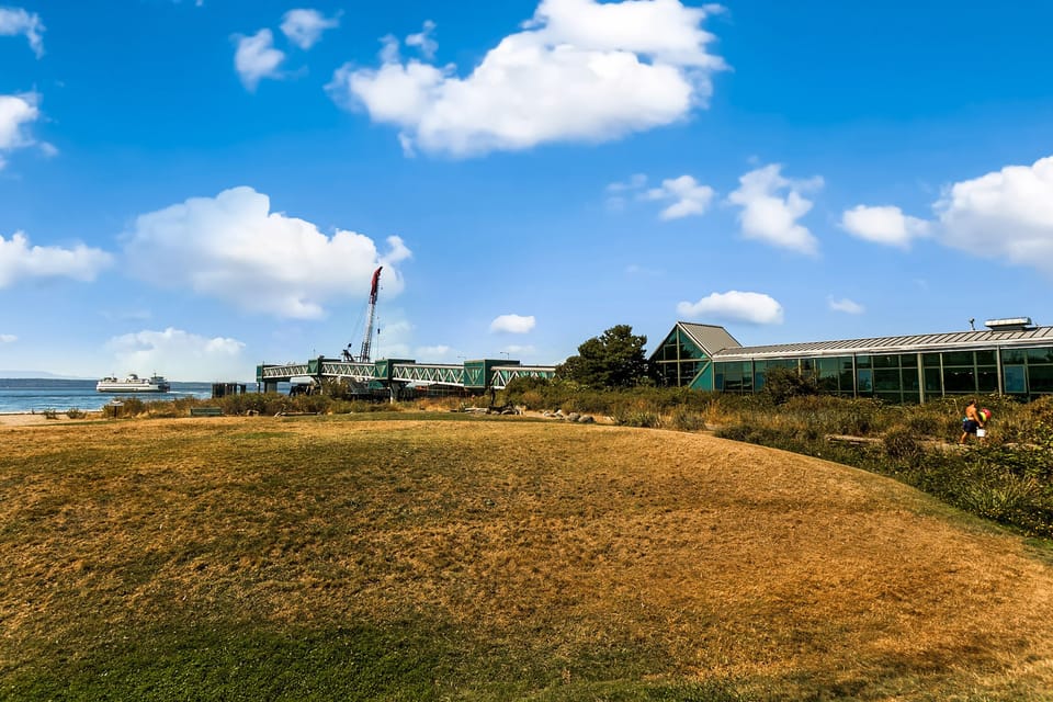 We are 4 blocks from the ferry terminal.