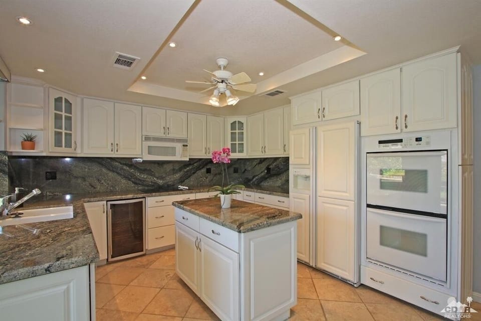 Beautiful kitchen with island and double oven